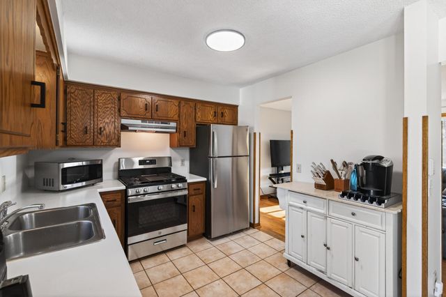 11511 Idaho Avenue N, Champlin, MN 55316