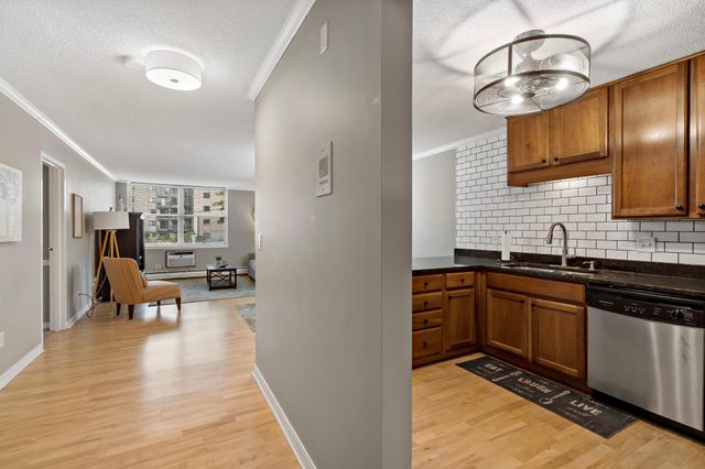 3150 Excelsior Boulevard 103, Minneapolis, MN 55416
