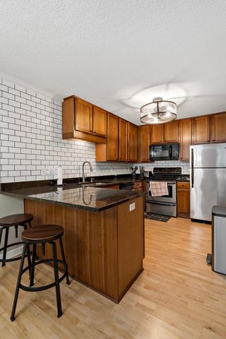 3150 Excelsior Boulevard 103, Minneapolis, MN 55416