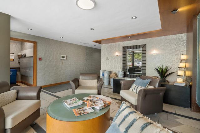 3150 Excelsior Boulevard 103, Minneapolis, MN 55416