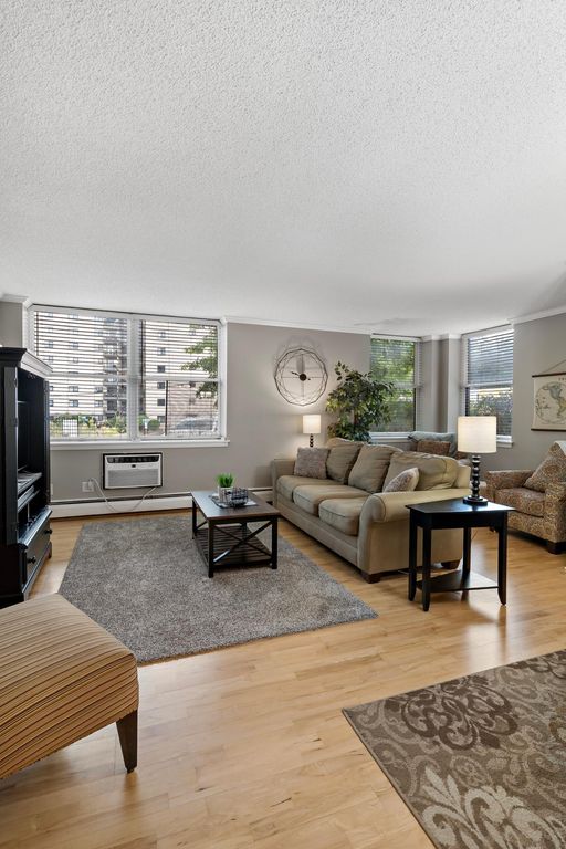 3150 Excelsior Boulevard 103, Minneapolis, MN 55416 — photo 2