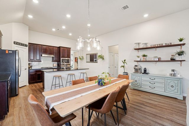 333 Founders RDG, Dripping Springs, TX 78620