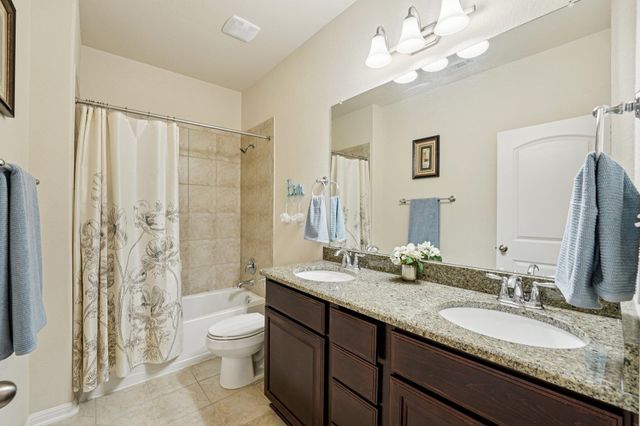 333 Founders RDG, Dripping Springs, TX 78620