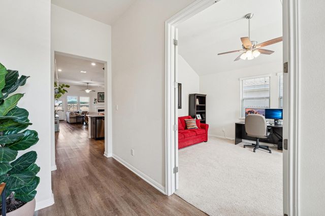 333 Founders RDG, Dripping Springs, TX 78620