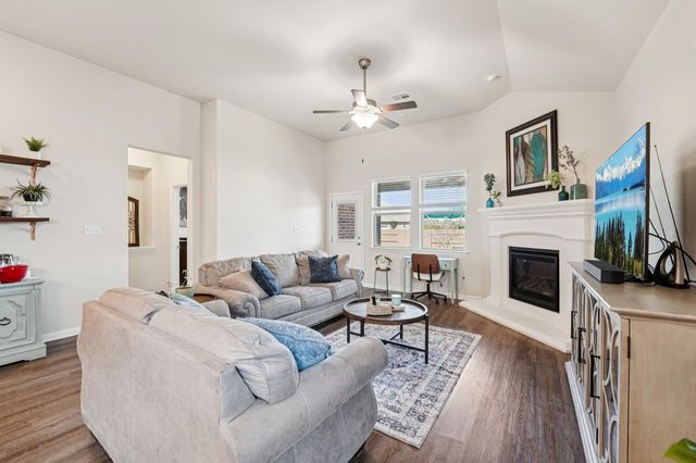 333 Founders RDG, Dripping Springs, TX 78620