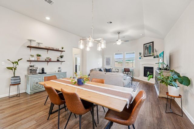 333 Founders RDG, Dripping Springs, TX 78620