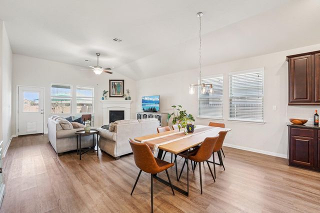 333 Founders RDG, Dripping Springs, TX 78620