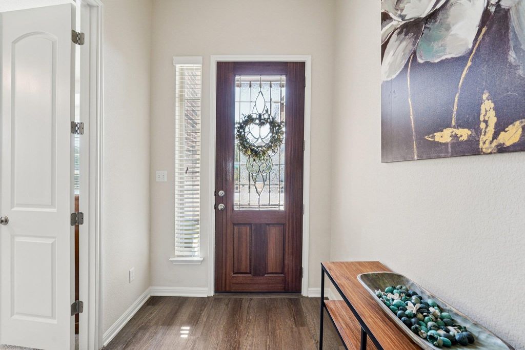 333 Founders RDG, Dripping Springs, TX 78620