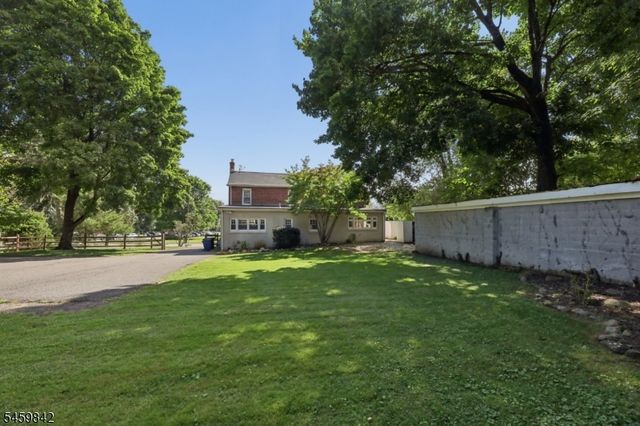 166 Crescent Ave, Waldwick Boro, NJ 07463
