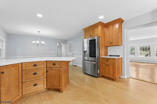 166 Crescent Ave, Waldwick Boro, NJ 07463