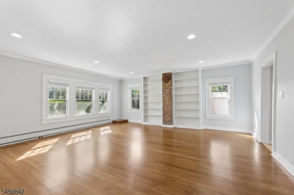 166 Crescent Ave, Waldwick Boro, NJ 07463 — photo 5