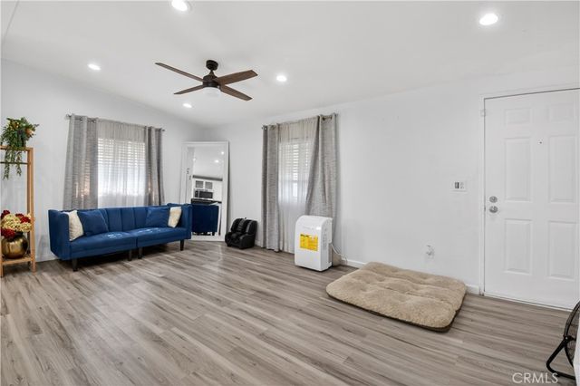 1150 N Kirby N 109, Hemet, CA 92545