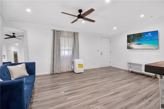 1150 N Kirby N 109, Hemet, CA 92545