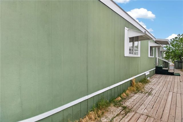 1150 N Kirby N 109, Hemet, CA 92545