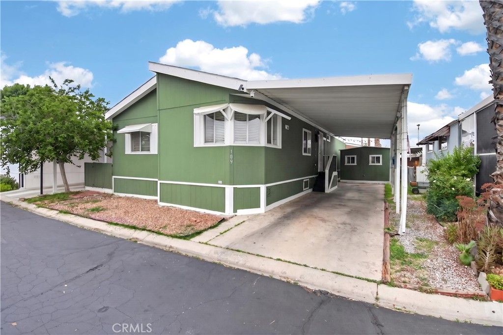 1150 N Kirby N 109, Hemet, CA 92545