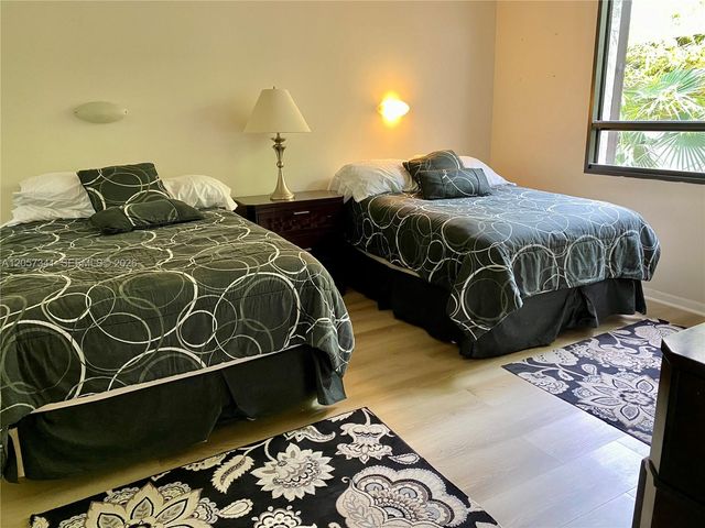 141 CRANDON BL 347, Key Biscayne, FL 33149