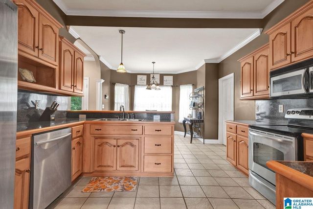 8520 HIDDEN CREEK DRIVE, Gardendale, AL 35071