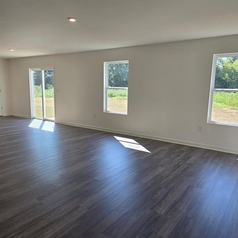 612 Leisure Pointe Road, Macon, GA 31216