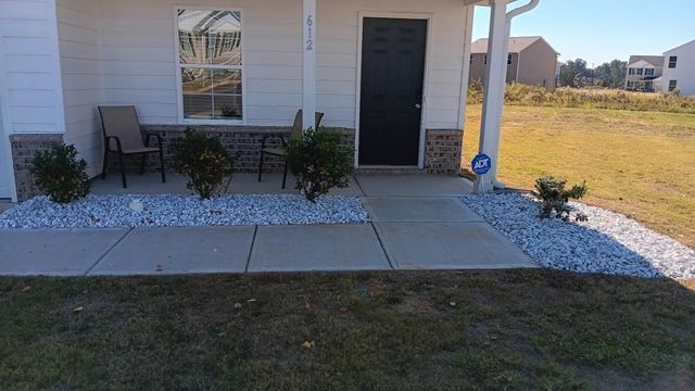 612 Leisure Pointe Road, Macon, GA 31216