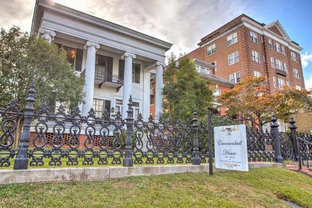 612 Leisure Pointe Road, Macon, GA 31216