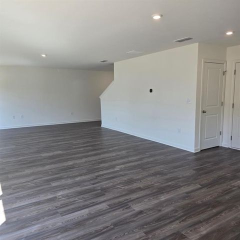 612 Leisure Pointe Road, Macon, GA 31216