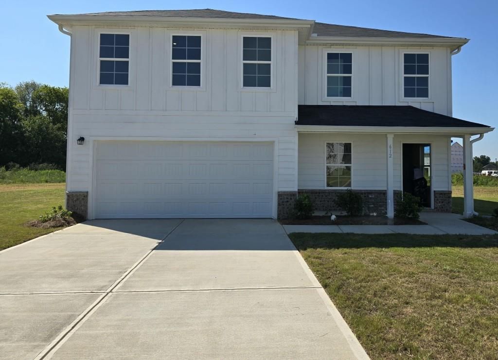 612 Leisure Pointe Road, Macon, GA 31216