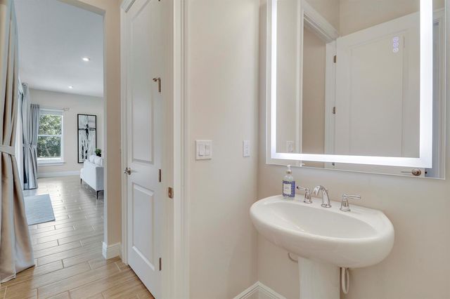 2475 NE Evinrude Circle, Jensen Beach, FL 34957