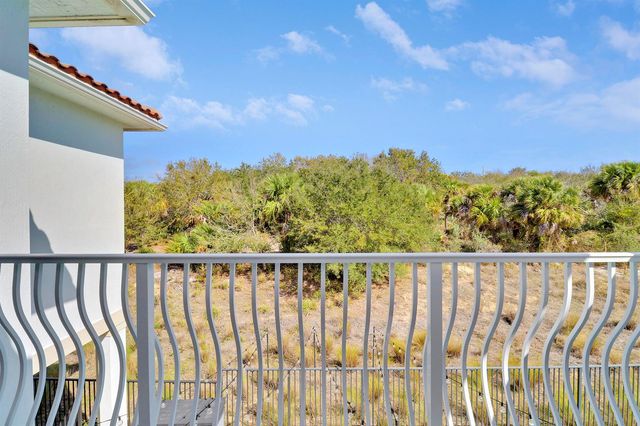 2475 NE Evinrude Circle, Jensen Beach, FL 34957