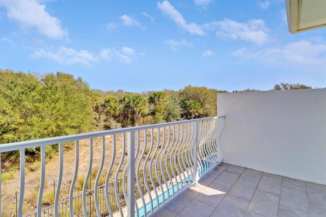 2475 NE Evinrude Circle, Jensen Beach, FL 34957