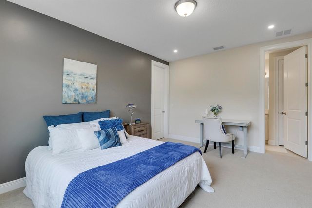 2475 NE Evinrude Circle, Jensen Beach, FL 34957