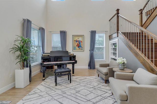 2475 NE Evinrude Circle, Jensen Beach, FL 34957