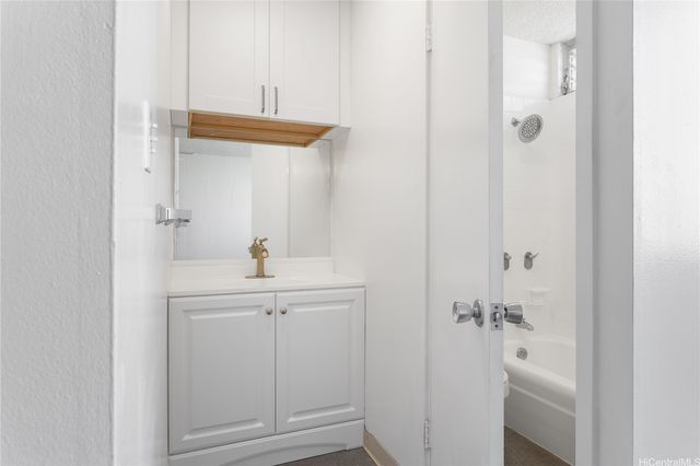 727 Pumehana Street 306, Honolulu, HI 96826