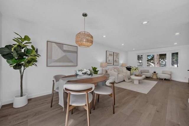 821 Montgomery Street, Mountain View, CA 94041