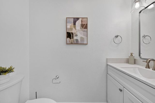 821 Montgomery Street, Mountain View, CA 94041