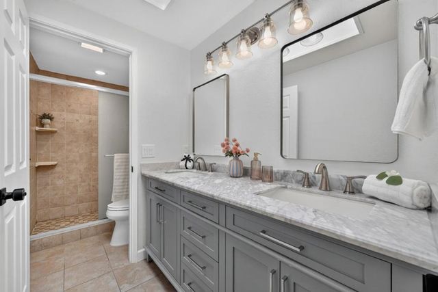 821 Montgomery Street, Mountain View, CA 94041