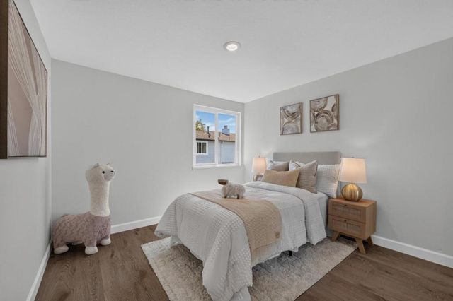 821 Montgomery Street, Mountain View, CA 94041
