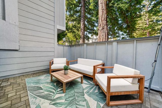 821 Montgomery Street, Mountain View, CA 94041