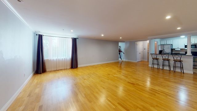 145 Hancock St 205, Braintree, MA 02184