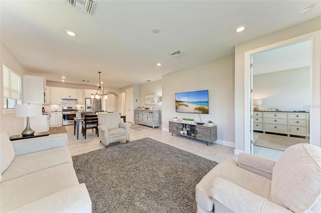 7018 HOLBROOK COVE, Bradenton, FL 34202