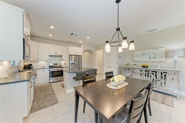 7018 HOLBROOK COVE, Bradenton, FL 34202