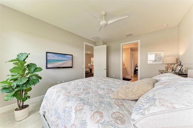 7018 HOLBROOK COVE, Bradenton, FL 34202