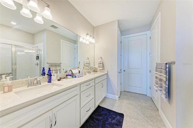 7018 HOLBROOK COVE, Bradenton, FL 34202