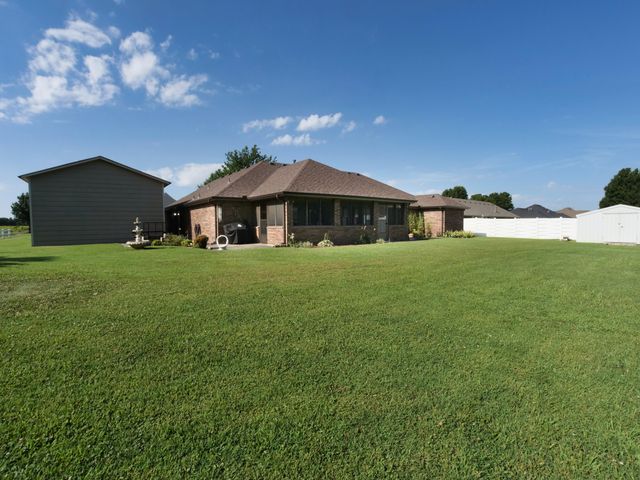 2017 Scott Lane, Miami, OK 74354