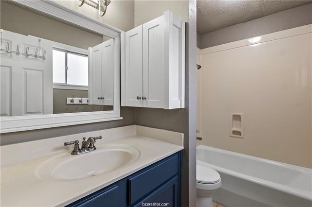 3906 Aspen Street B, Bryan, TX 77801