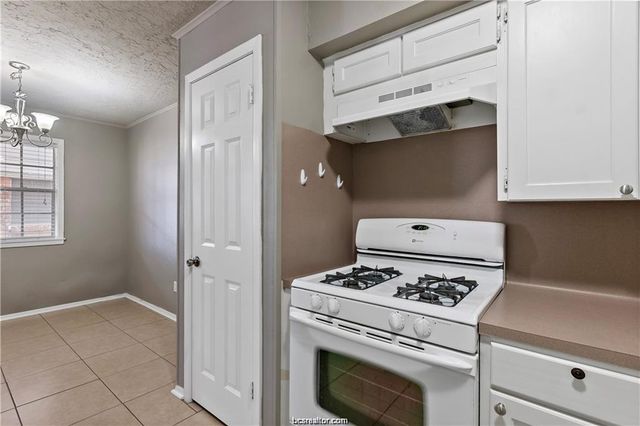 3906 Aspen Street B, Bryan, TX 77801