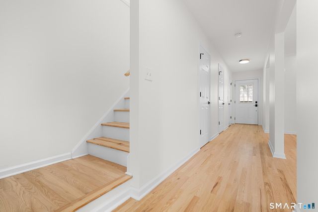 1 Edgefield Avenue, Milford, CT 06460