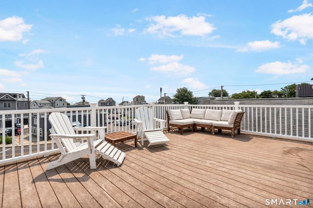 1 Edgefield Avenue, Milford, CT 06460
