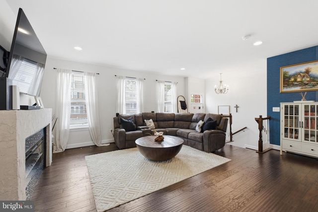 16653 DANRIDGE MANOR DR, Woodbridge, VA 22191
