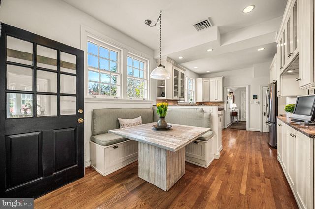 261 FARM RD, Haverford, PA 19041