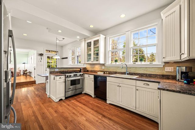 261 FARM RD, Haverford, PA 19041